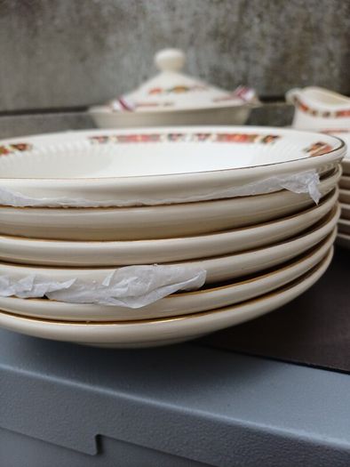 1970s Carrigdhoun Pottery Dinner Set