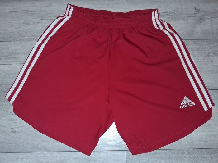Brand New Adidas Aero Ready 3 Stripes Shorts - Size - Large - RRP - 45.99 - Open To Offers!!