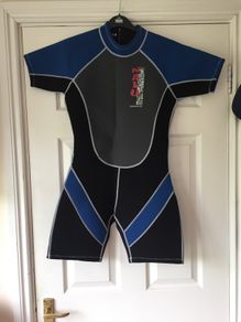Men's Wetsuit Medium 38"on label but Small