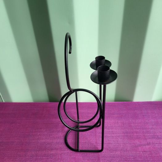 Bottle cradle with candleabra for Decanting