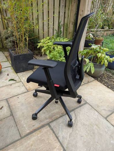ergonomic office chair