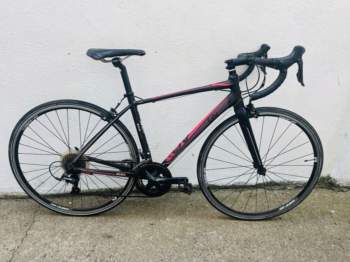 Giant Liv avail 1 road bike