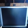 19" Gnr Monitor 1280x1024 Image 4