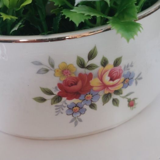 Arts and crafts Arklow pottery / flowers/love/gift/mothers day
