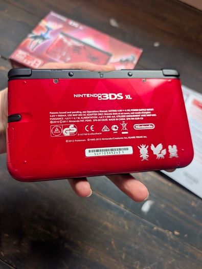Nintendo 3DS XL - Pokemon Red Xerneas Yveltal Edition Console