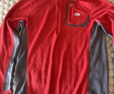 North Face top