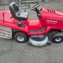 Honda ride-on lawn mower Image 8