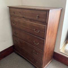 chest of drawers