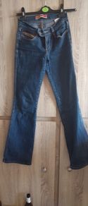 Only jeans worn once size label. 34