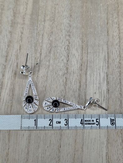 Newbridge Silverware Greta Garbo Collection Drop Earrings Boxed