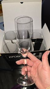champagne glasses
