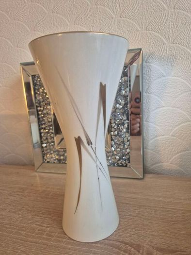 Heinrich H&C Bavaria Porcelain Vase