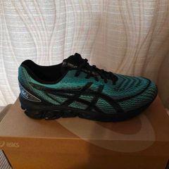asics trainers