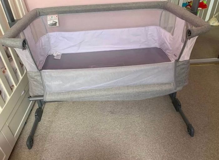 Bedside Crib / Next to Me Cot