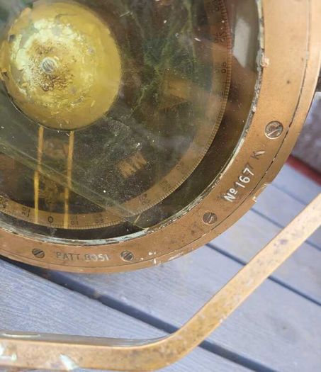 Beautiful heavy brass Ships compass
