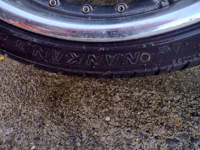 19inch Racing Hart alloys