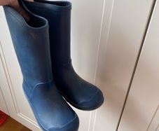 Navy Wellies (UK11/ EU29)