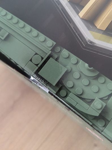 Lego Notre Dame de Paris 21061