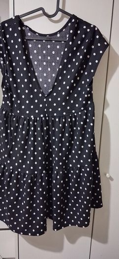 Loads dresses 5 eaxh