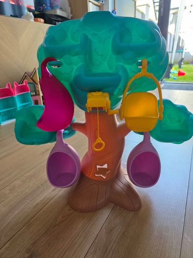 Tree toy
