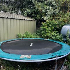 free trampoline 10ft