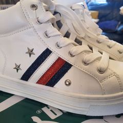 Tommy Hilfiger runners