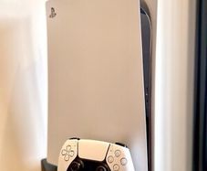 Ps5 Digital edition 2 controllers
