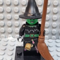 Lego Minifigure Witch Series 2