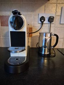 Nespresso Citiz machine & milk frother