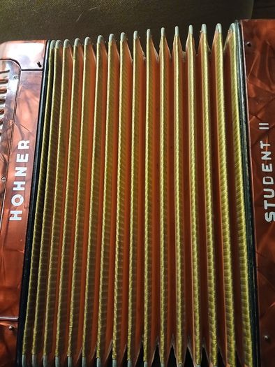 Piano accordian