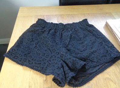 H&M Embroidery Angelia  Shorts for Sale