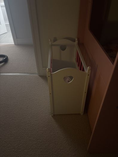 doll cot