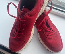 ecco trainers red