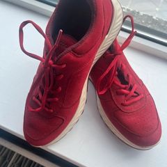 ecco trainers red