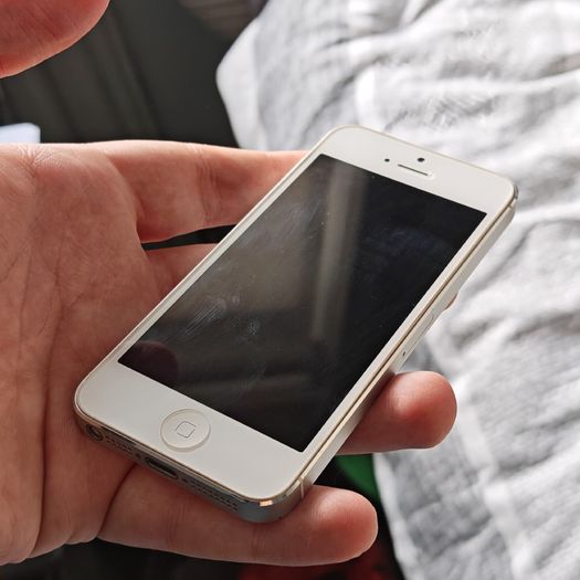 iPhone 5 16GB White