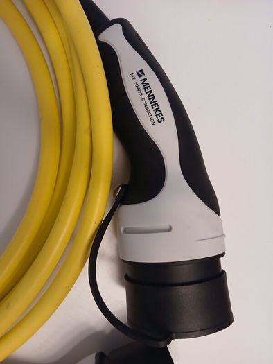 Mennekes Charging Cable Type 2 - Type 2 5m Long (16A, 3 Phase, 11 KW)