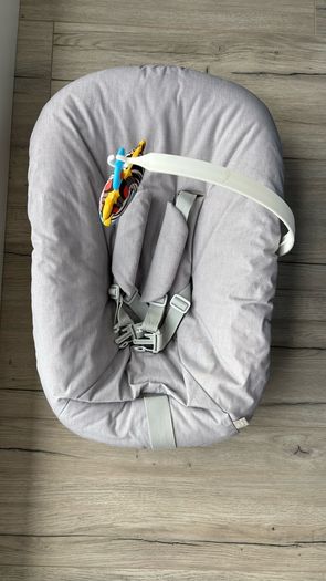 Newborn seat