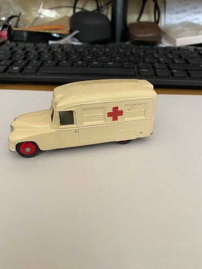 Dinky Toys Daimler Ambulance 1950s