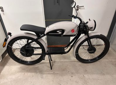 Eysing Electric E-Moped - Essentially New and Unused