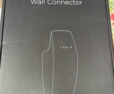 Tesla Wall Connector / Charger Gen 3 NEW