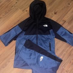 mens tracksuit