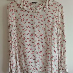KOOKAI White Heart Sunglasses Print Blouse - Long Sleeve - Excellent Condition