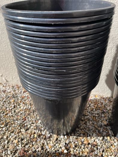 40 Black buckets