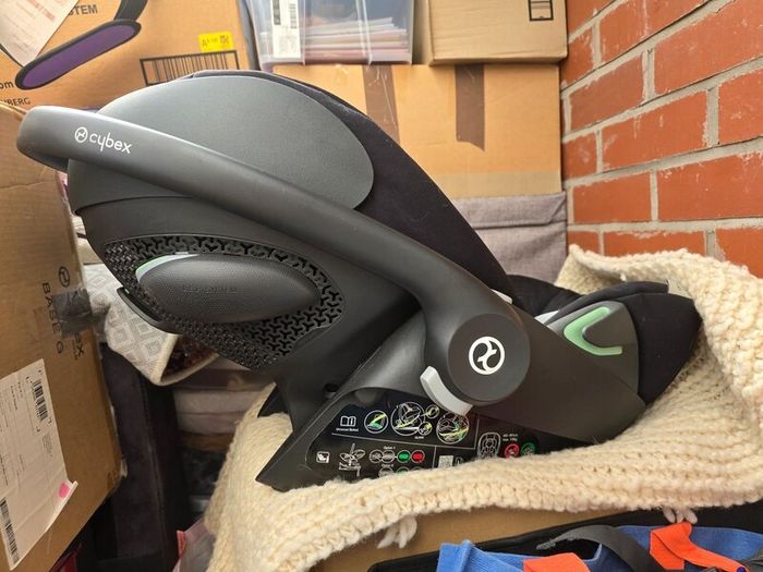 Cybex Cybex Cloud T i-Size Rotating Baby Car Seat