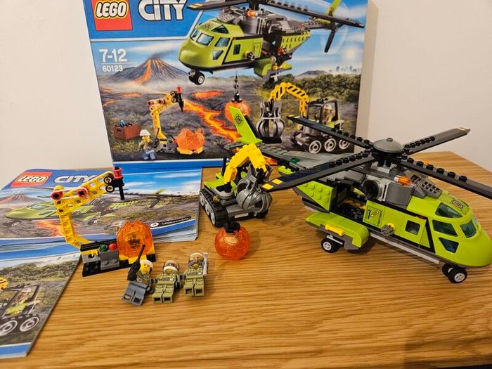 LEGO 60123 city volcano supply helicopter set