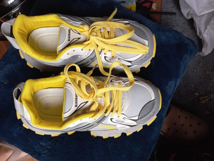 Cool Sneakers