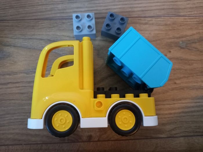 Lego Duplo set 10931 Truck & Tracked Excavator