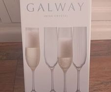 champagne flutes