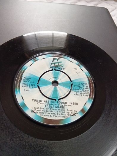 Behind the Groove 7"vinyl single Irish pressing Teena marie