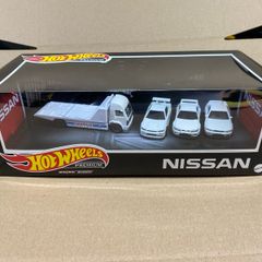 Nissan Skyline Diorama Premium Set Hot Wheels Damaged Box